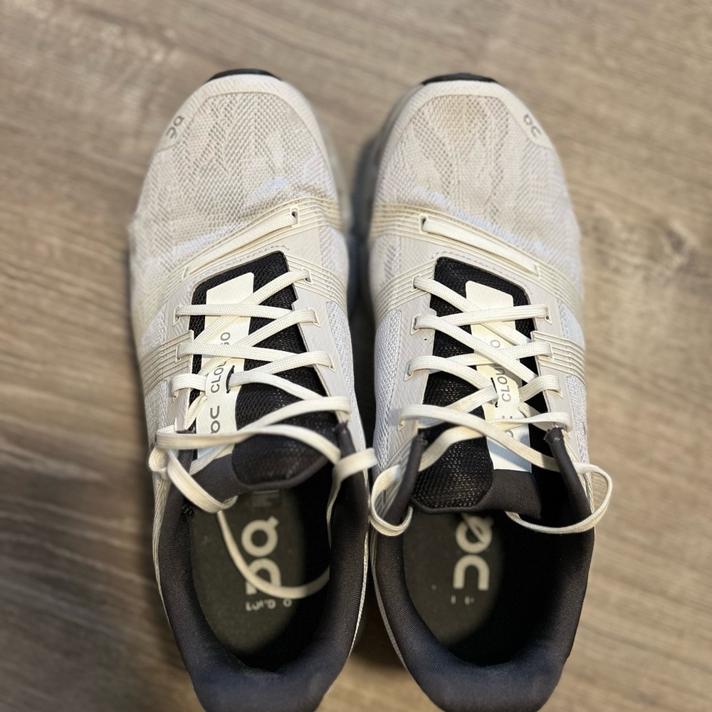 On Cloudgo Running Shoe - image 2